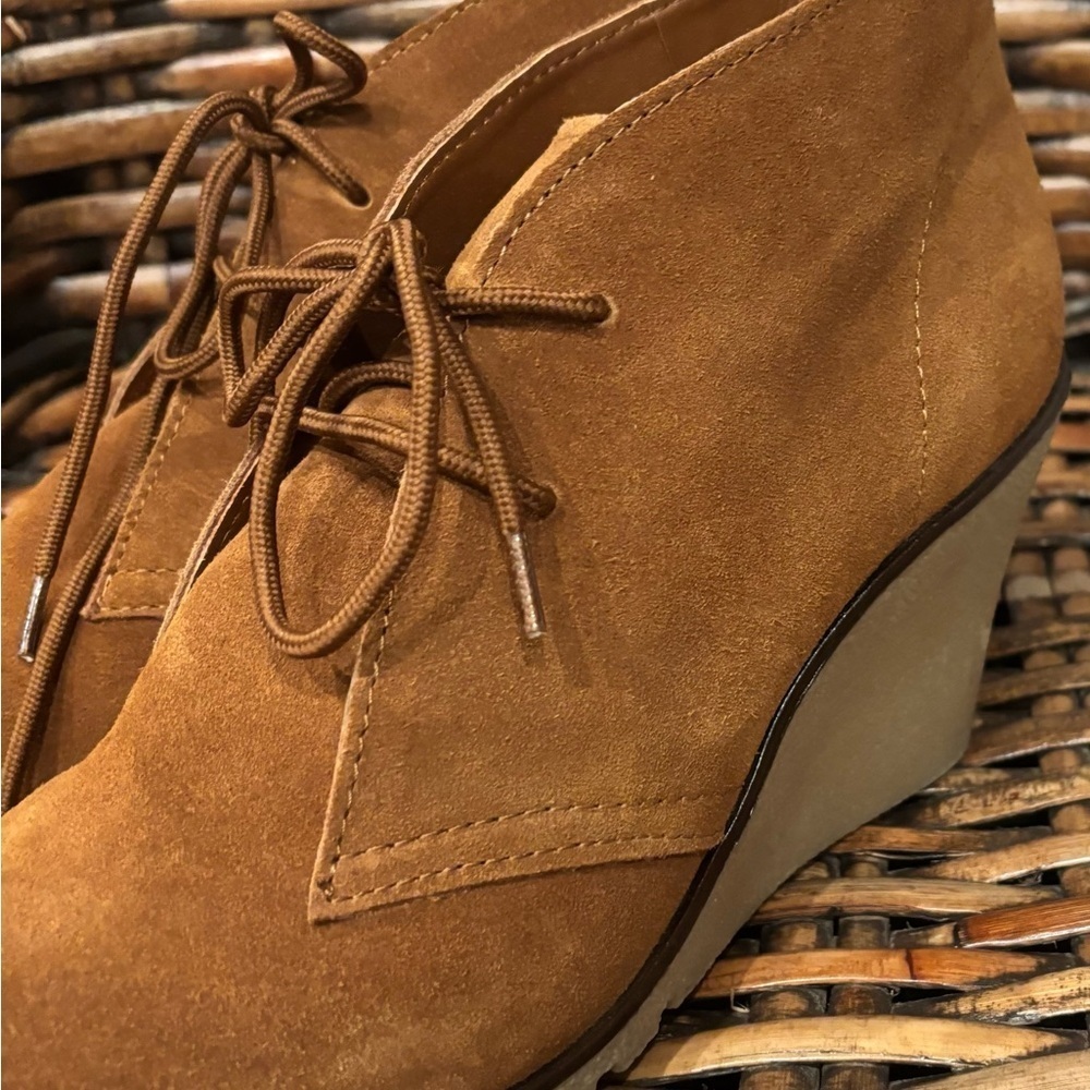 Kelsi Dagger Fanetta Women's Size 8 Brown Suede Wedge Ankle
Lace Up - Picture 5 of 14